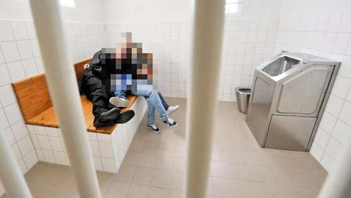 Sonneberg/Neuhaus: Haftstrafe nach Randale im Polizeigewahrsam