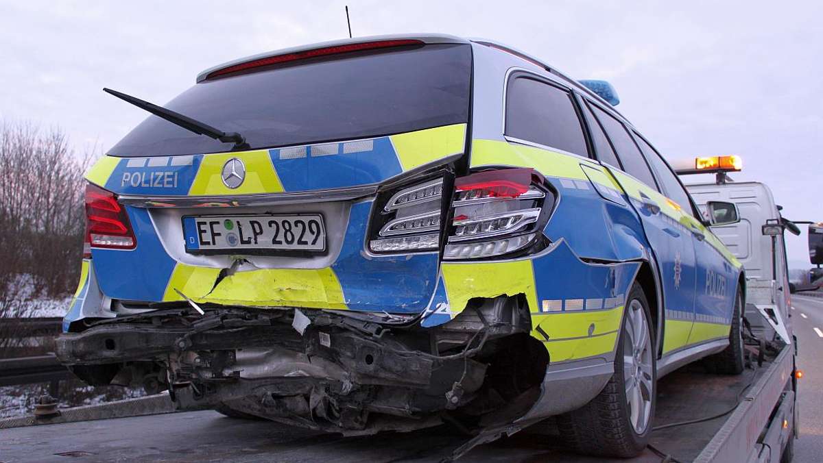 Thüringen: Zwei Unfälle auf der A4 - Polizeiwagen gerammt