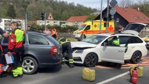 Sechs Verletzte bei Verkehrsunfall 