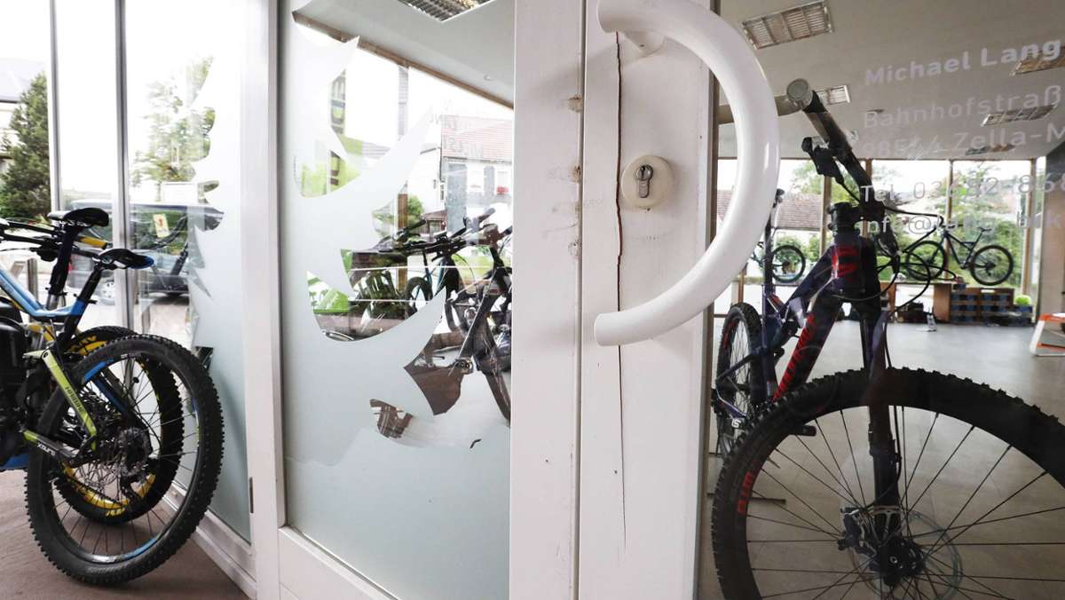 Zella-Mehlis: Einbruch in Zella-Mehliser Fahrradgeschäft: Hochwertige Räder entwendet