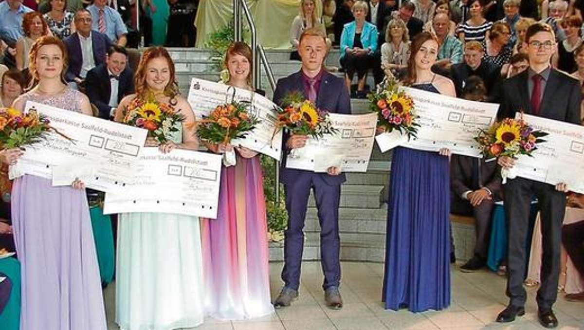 Ilmenau: Starker Jahrgang verlässt Königseer Näder-Gymnasium