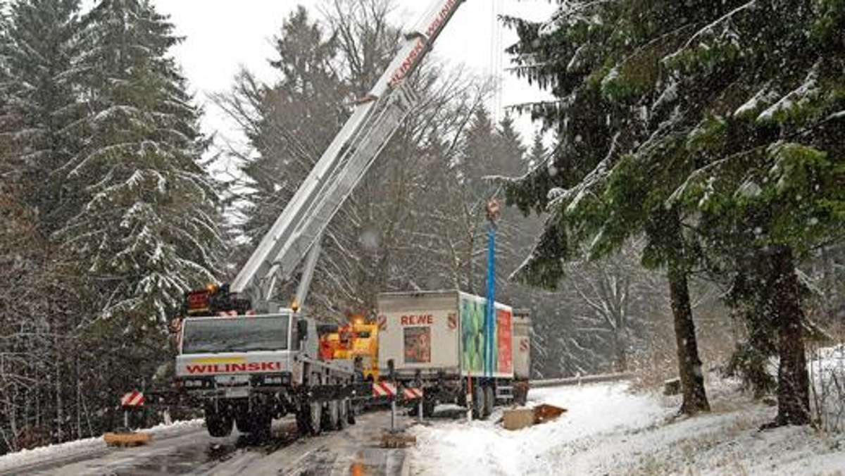 Ilmenau: Schneeglätte sorgte für Unfall bei Hohe Tanne