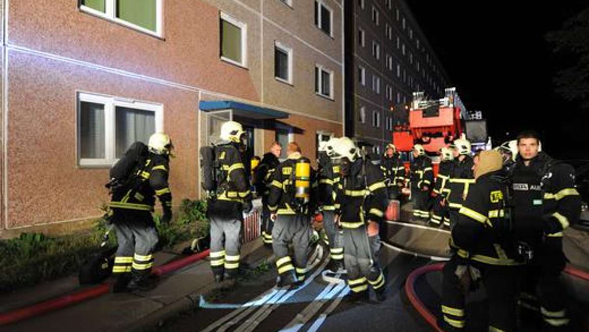 Suhl/ Zella-Mehlis: Kabelbrand in Suhler Wohnhaus - zehn Bewohner in Sicherheit gebracht