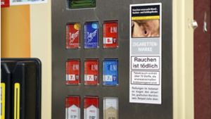 Unbekannte sprengen Zigarettenautomaten