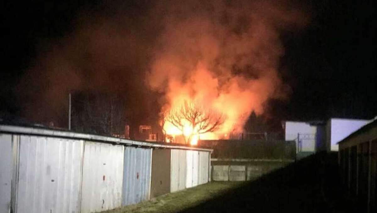 Ilmenau: Flammen-Inferno und Explosionsgefahr in Arnstädter Gartenanlage