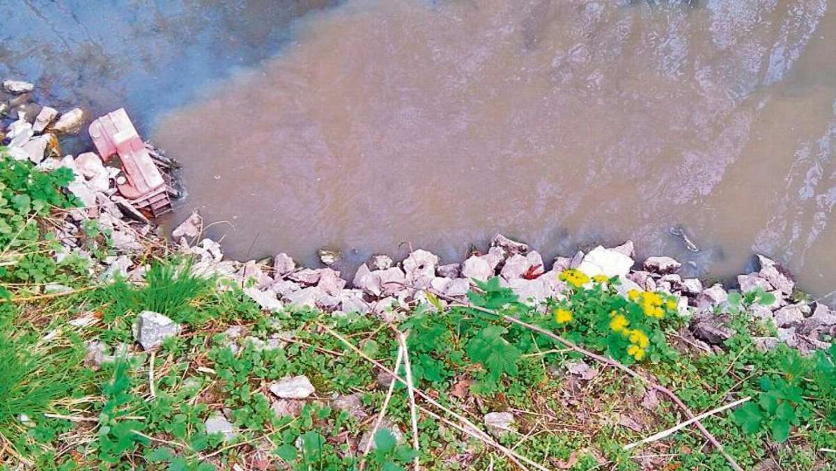 Hildburghausen: Kläranlage pumpt Schlamm in die Waisa