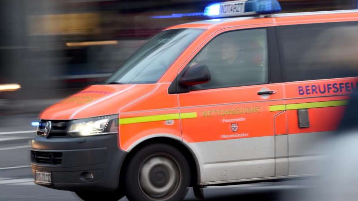 Thüringen: Auto prallt gegen Baum - Mann und Frau schwer verletzt