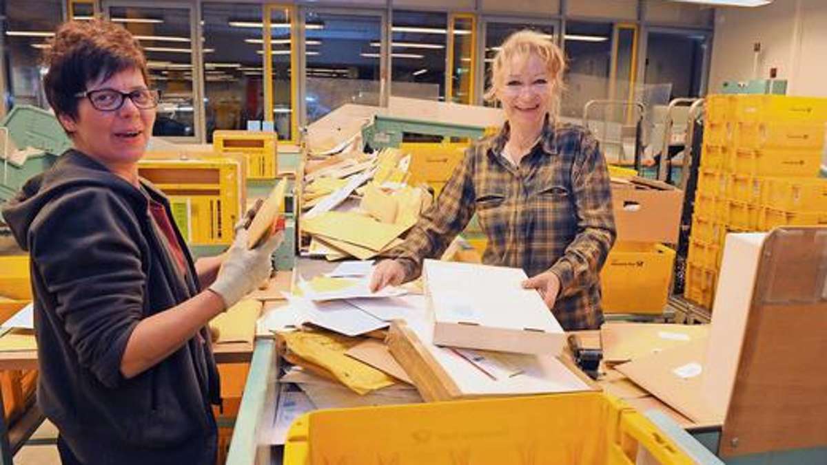 Suhl/ Zella-Mehlis: In der Brieffabrik geht die Weihnachtspost ab
