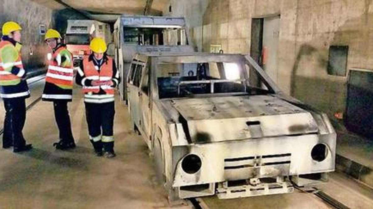 Ilmenau: Brenzlige Szenarien für Feuerwehrleute im Tunnelnotfall