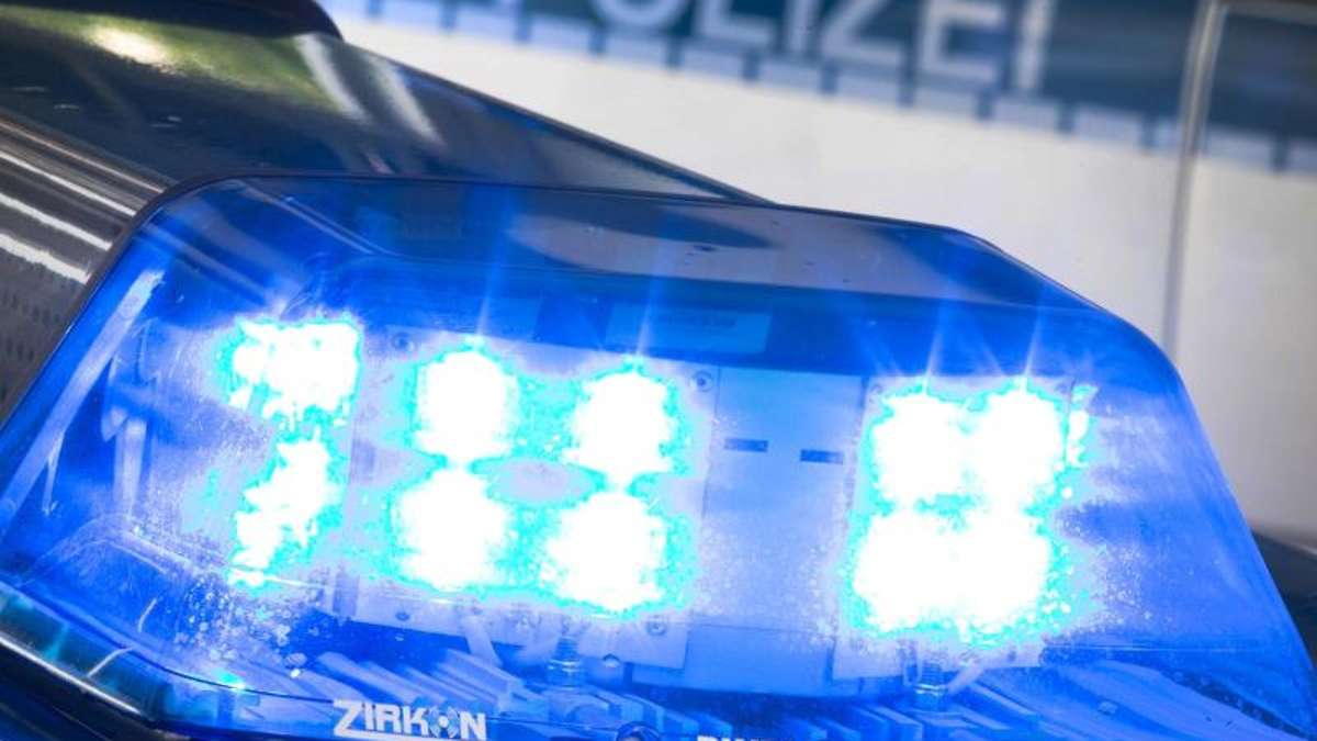 Bad Salzungen: Betrunkener geht nach Unfall auf Polizisten los - drei Beamte verletzt
