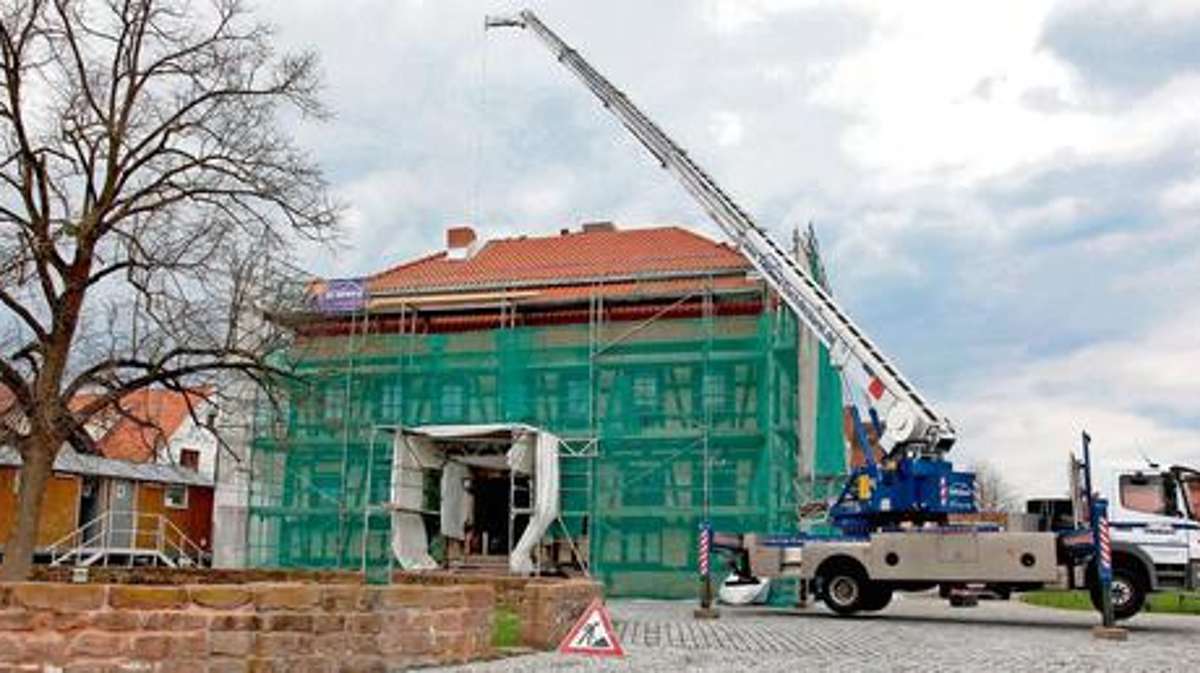 Schmalkalden: Neues Dach für die Breitunger Linde
