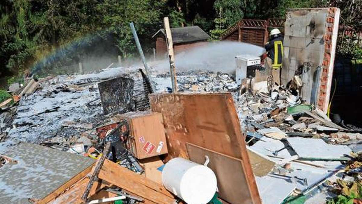 Hildburghausen: Gasexplosion legt Bungalow in Schutt und Asche
