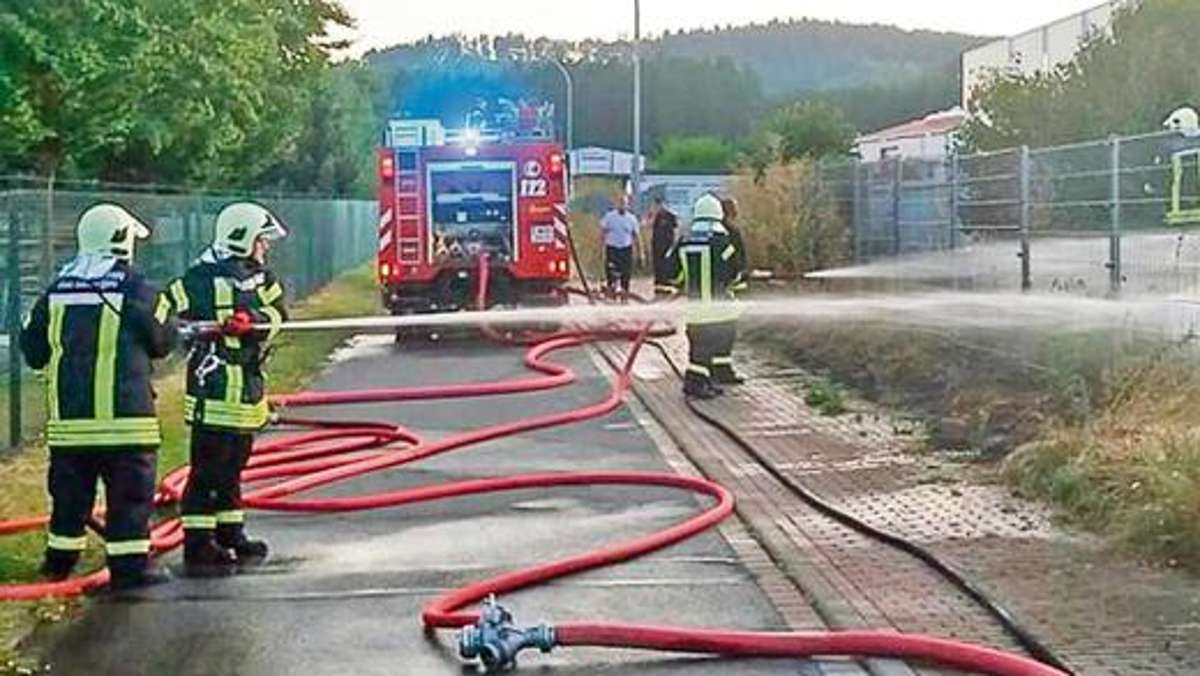 Bad Salzungen: Flächenbrand im Gewerbegebiet Ober der Brück