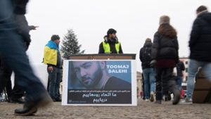 Tumadsch Salehi: Iran: Anwalt erwartet Revision des Todesurteils gegen Rapper