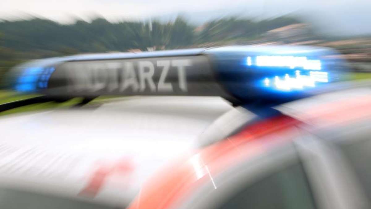 Thüringen: Böschung rauf und mehrmals überschlagen: drei Schwerverletzte nach Unfall auf A71