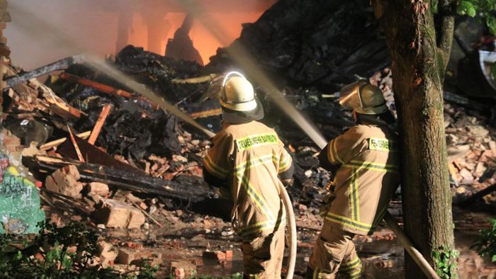 Nachbar-Regionen: Katastrophenalarm nach Brand in Diskothek: Acht Menschen verletzt