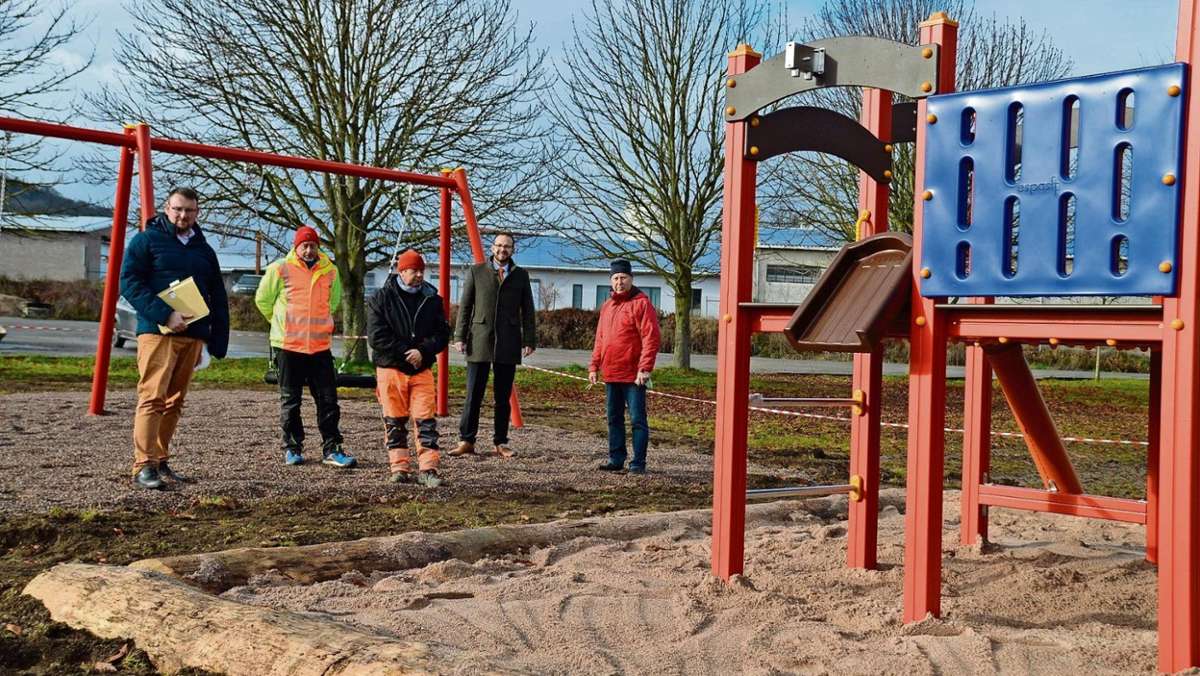 Kaltensundheim: Spielplatz hat seinen Platz hinterm Kulturhaus gefunden