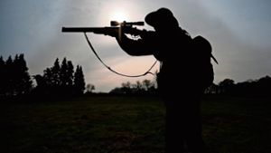 Jagdunfall: Schuss löst sich aus Waffe, Jäger am Ohr verletzt