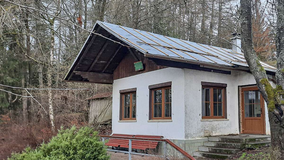 Von oben tropft es rein: Neue Dachhaut  für Greinerhütte