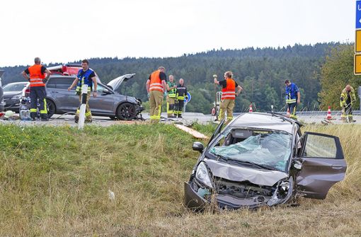 Schwere Unfälle, wie hier bei Ratscher, gab es auch 2022. Insgesamt hat die Zahl der Unfälle aber abgenommen. Foto: Steffen Ittig