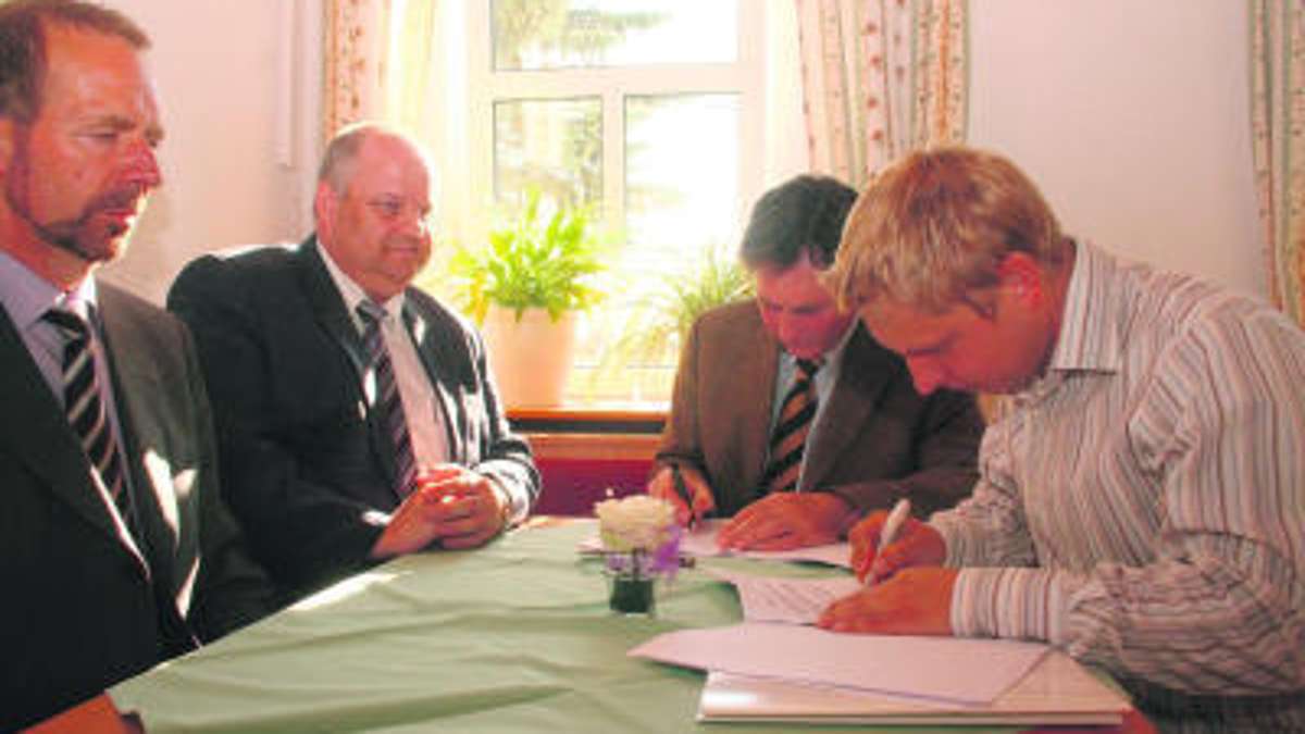 Hildburghausen: Der erste Konzessionsvertrag ist unterschrieben