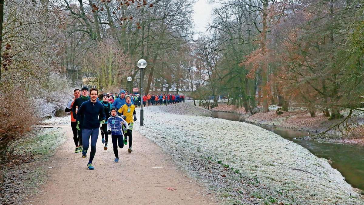 Lokalsport Meiningen: Läuferschlange im Schlosspark