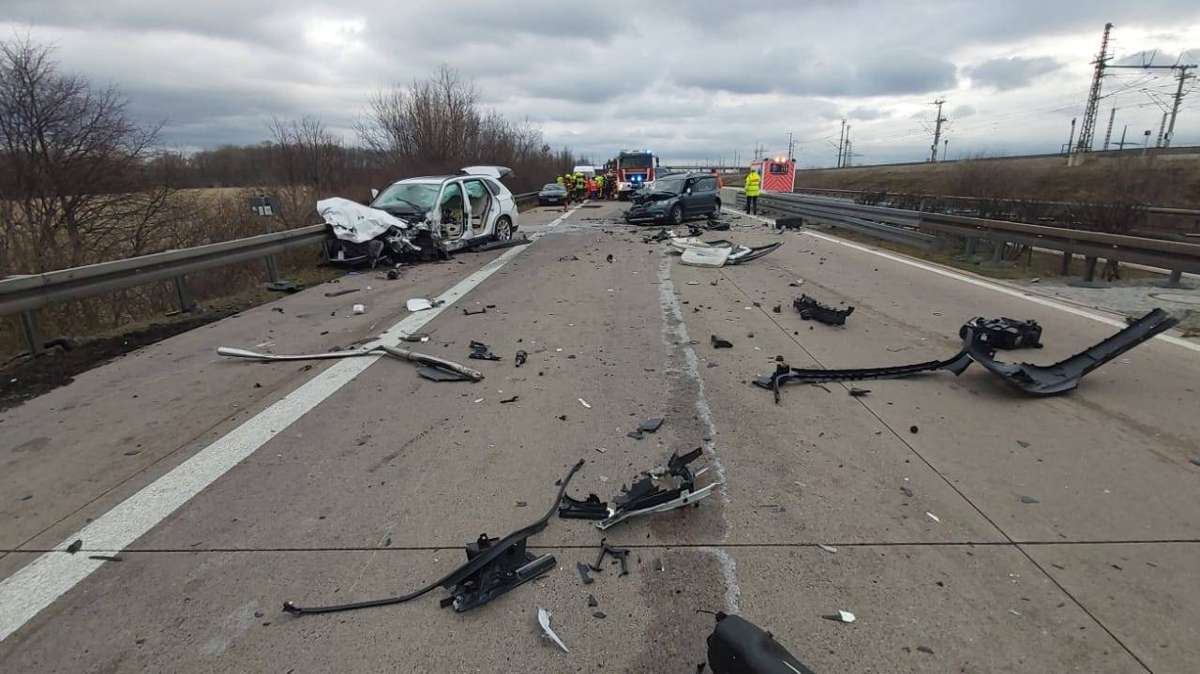 Thüringen: Crash durch Geisterfahrer auf A71 - Polizei sucht wichtigen Zeugen