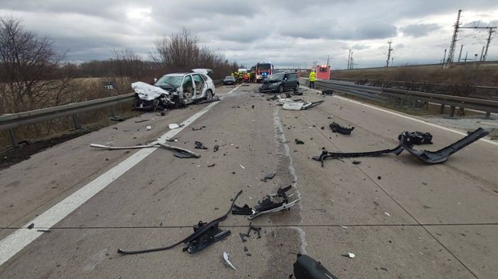 Crash durch Geisterfahrer auf A71 - Polizei sucht wichtigen Zeugen