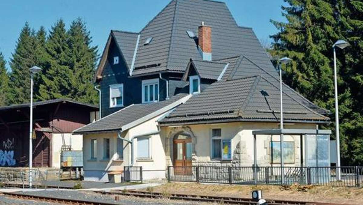 Sonneberg/Neuhaus: Bahnhof in Ernstthal kommt unter den Hammer