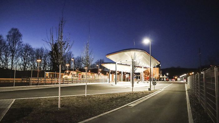 Moderner Busbahnhof wird am Montag freigegeben