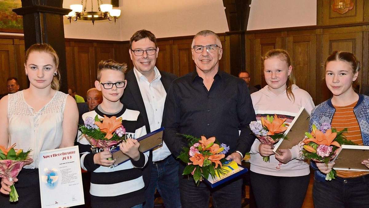 Schmalkalden: Stadtrat ehrt erfolgreiche Sportlerinnen und Sportler