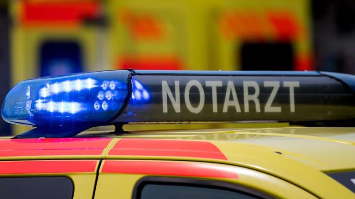 Thüringen: Autofahrer in Kahla stirbt nach Herzinfarkt