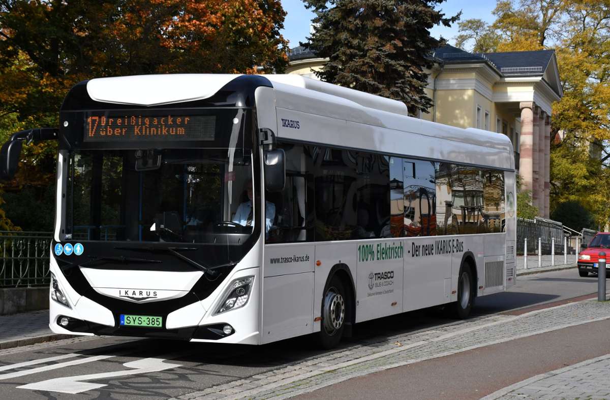 Auch moderne Elektrobusse kann man in den Verkehrsunternehmen der Region steuern. Foto: MBB/Mirko Peter