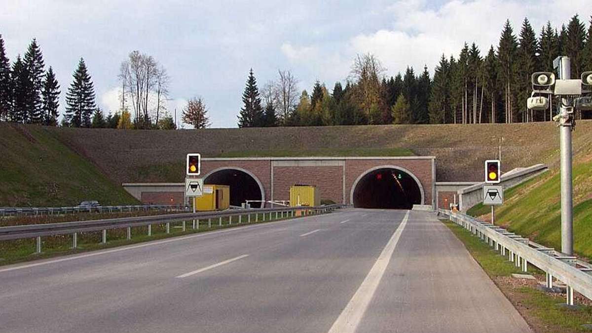 Thüringen: Oströhre des Tunnels Hochwald für gut drei Wochen gesperrt
