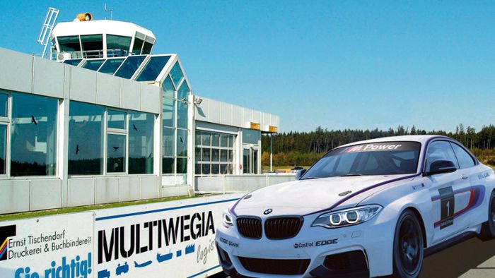 BMW dreht Video am Hofer Flugplatz