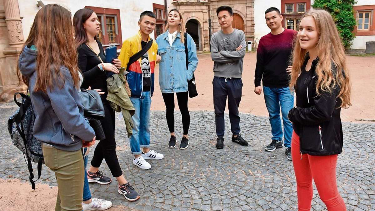 Schmalkalden: Gymnasiasten zeigen Studenten aus dem Ausland die Stadt