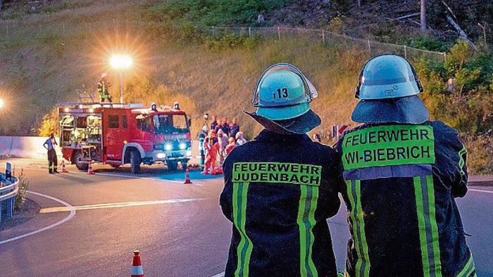Bootsunglück und Autobrand: Floriansjünger üben den Ernstfall