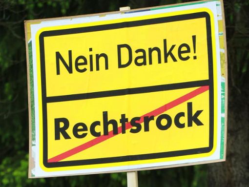 Protest gegen Rechtsrock. Foto: Matthias Bein/Archivbild
