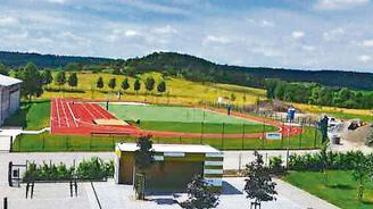 Hildburghausen: Heldburger Kleinod für Leichtathletik und Ballsportarten
