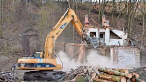 Straße Am Bielstein: Verfallene Häuser werden abgerissen