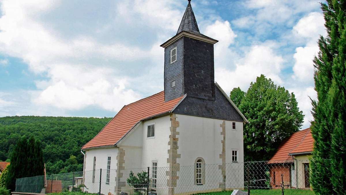 Rhön: Melperser Kirche bekommt eine neue Dacheindeckung