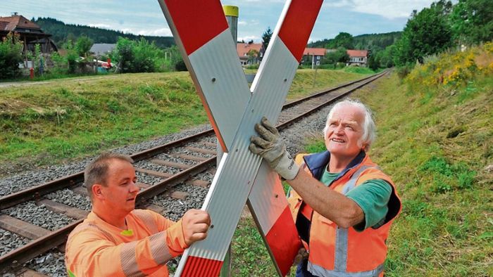 Zeichen für Sicherheit an der Friedbergbahnstrecke