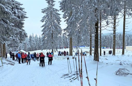Biathlon-Zaungäste an der Strecke im Hochwald. Foto: /lau