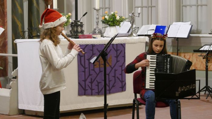Kinder der Musikschule Ilmenau spielen traditionell für Kinder