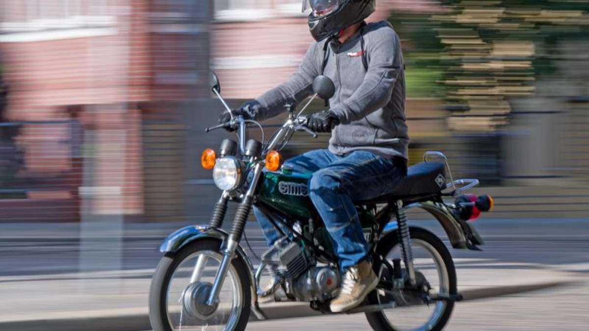 Thüringen: Vielleicht bald möglich: Mit 15 Jahren auf dem Moped nach Bayern