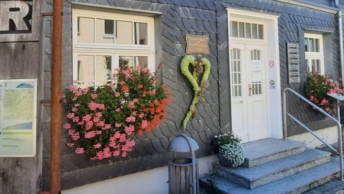 Seit Wochen dicht: So geht es mit dem Heinse-Haus in Langewiesen weiter