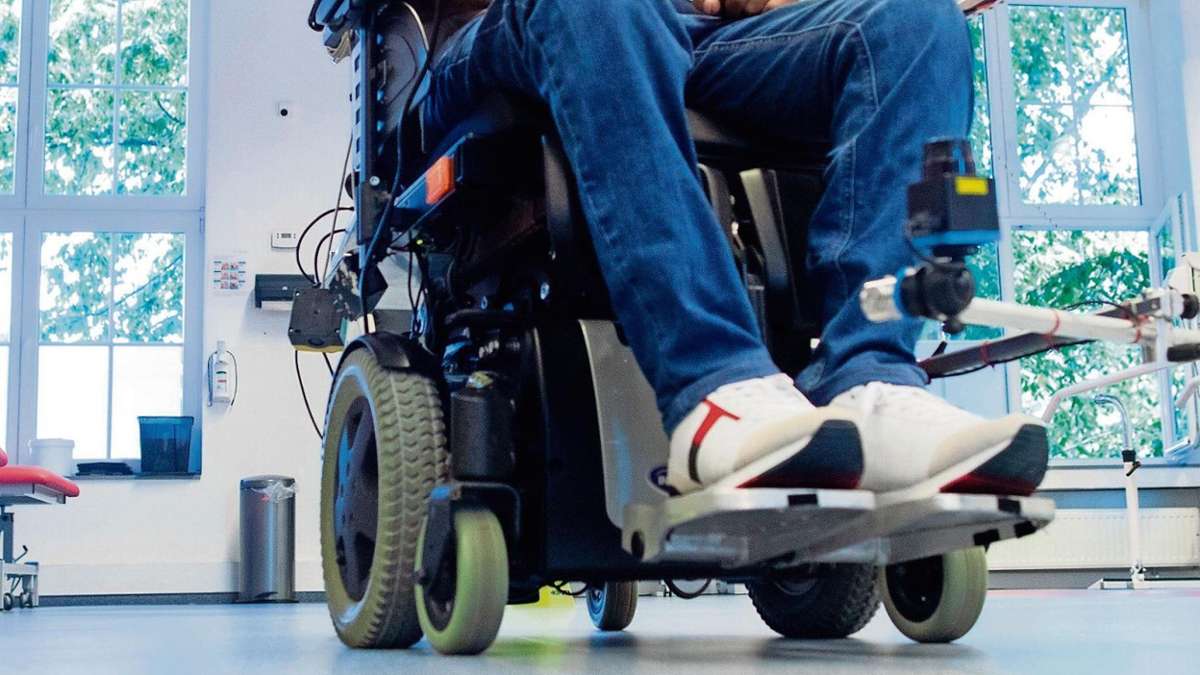 Oberhof: Mit dem Rollstuhl über Stufen