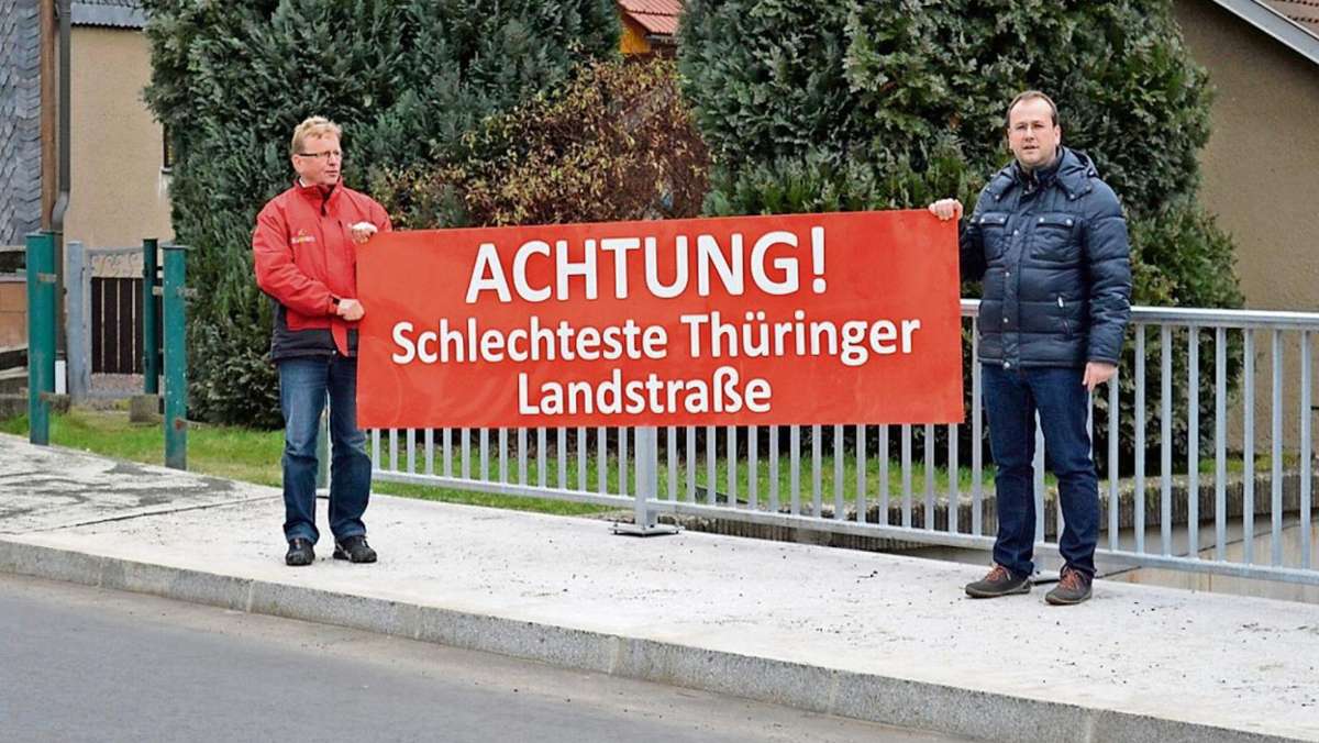 Schmalkalden: Nach Straßenbau: Zwei Protestbanner in Steinbach-Hallenberg abzugeben