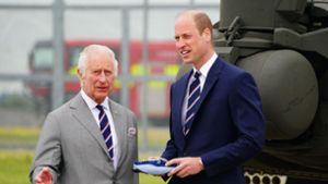 König Charles gibt militärischen Titel an William ab