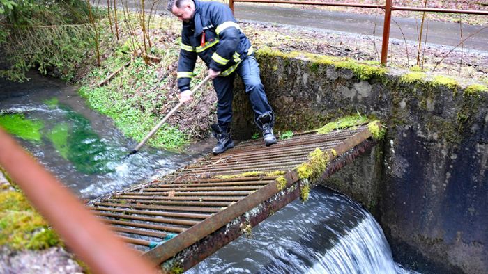 Feuerwehr im Alarmmodus: Warnung vor Hochwasser
